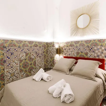 Qasar Luxury - In Capri's Piazzetta Apartmán *