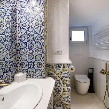 Qasar Luxury - In Capri's Piazzetta Apartmán *