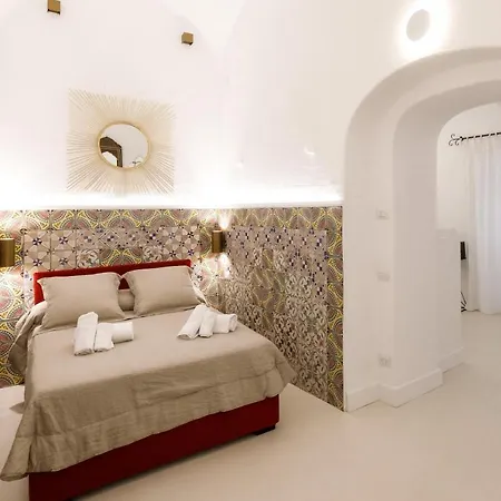 Qasar Luxury - In Capri's Piazzetta Apartmán *